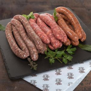 Colis saucisses d’hiver – assortiment de saucisses de porc, bœuf, basques, chorizo et merguez préparées par la Boucherie Le Billot au Vernet